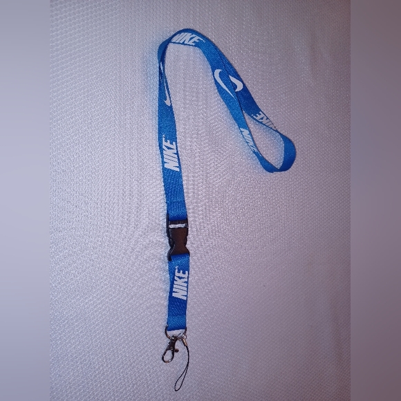 Blue Nike Breakaway Lanyard One Size Quick Release Key Chain ID Holder - Picture 4 of 5